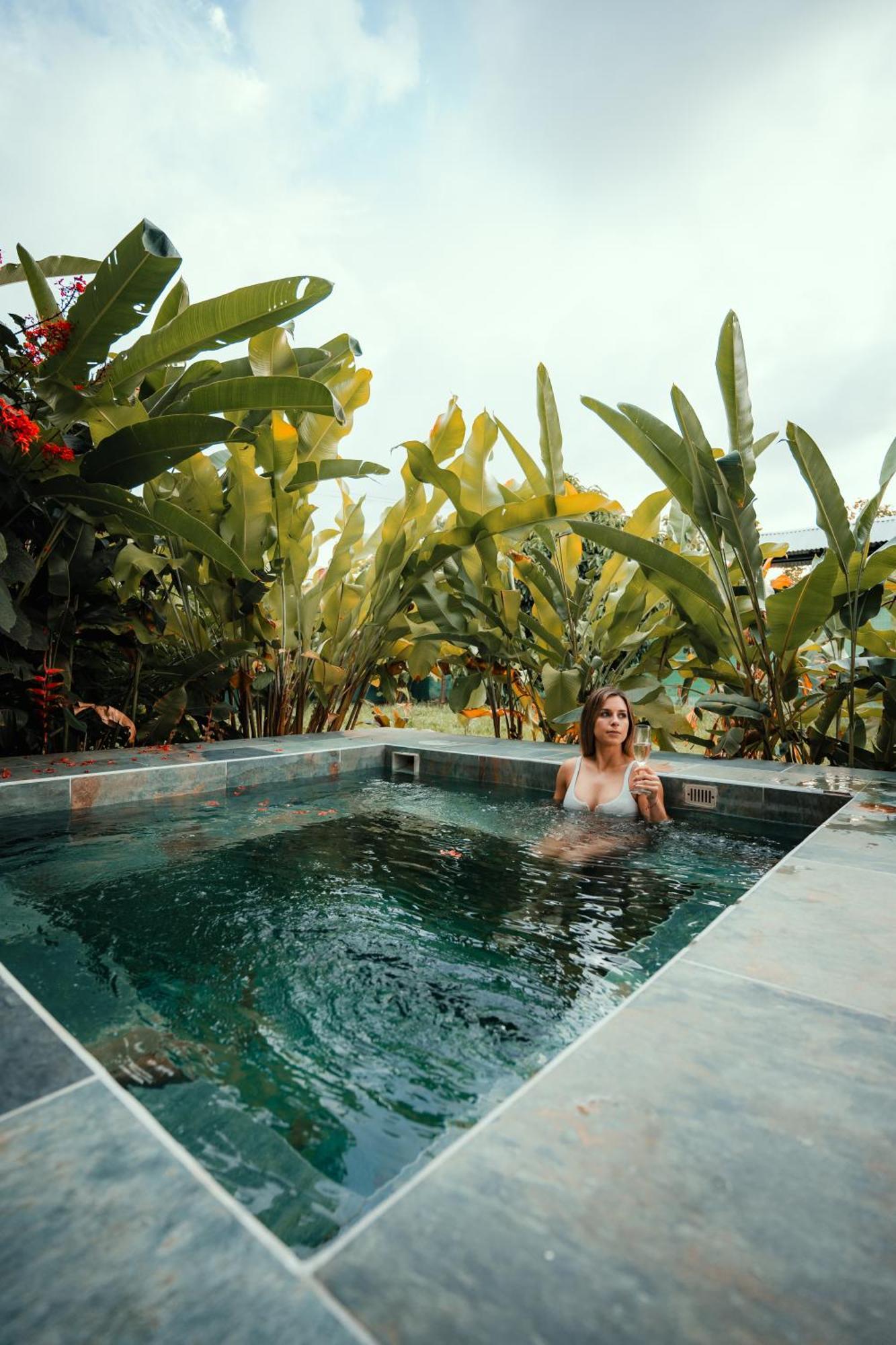 Namaitami Casa Hermosa Con Ac Y Piscina A Solo 650 Metros Del Parque Nacional Cahuita Eksteriør billede