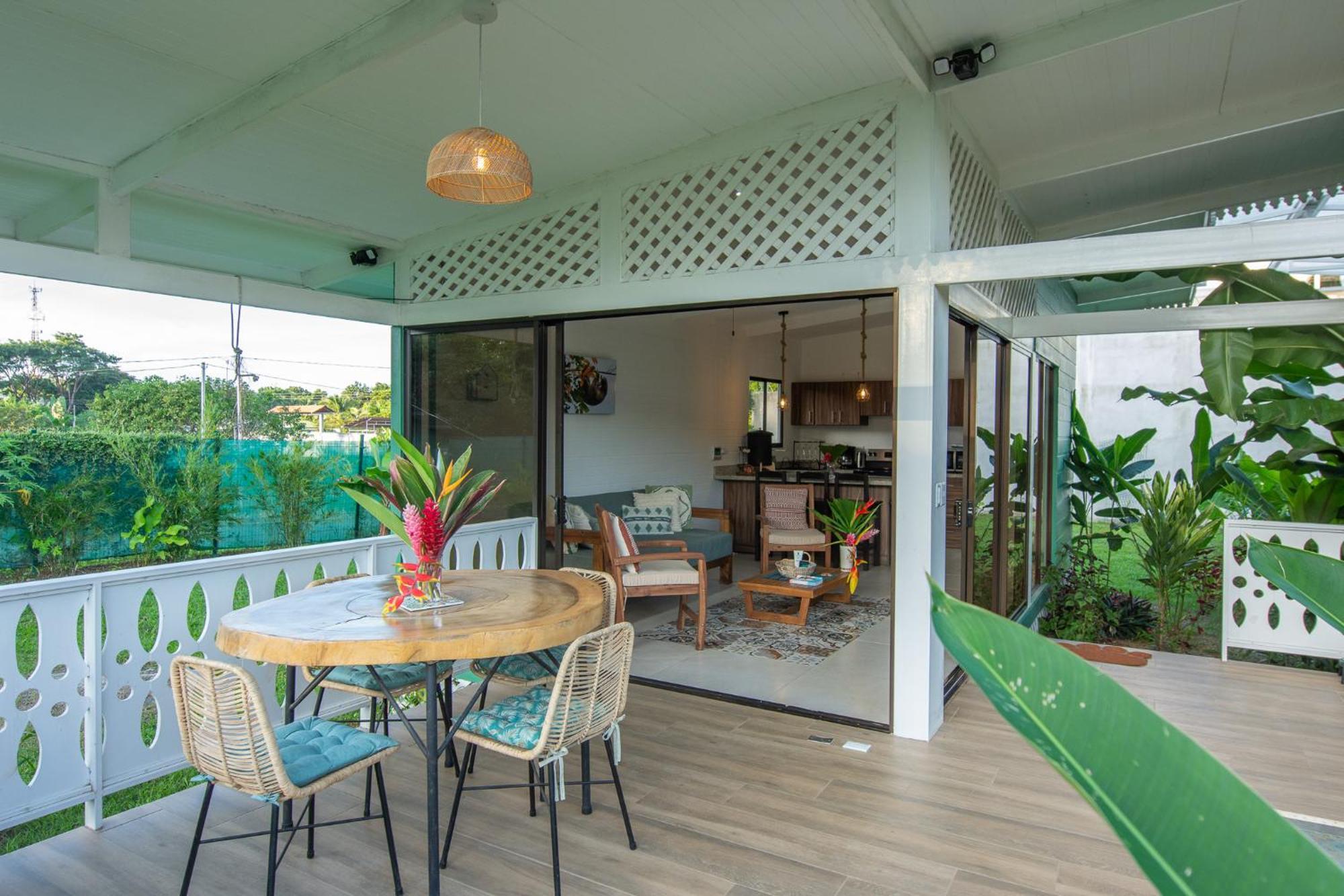 Namaitami Casa Hermosa Con Ac Y Piscina A Solo 650 Metros Del Parque Nacional Cahuita Eksteriør billede